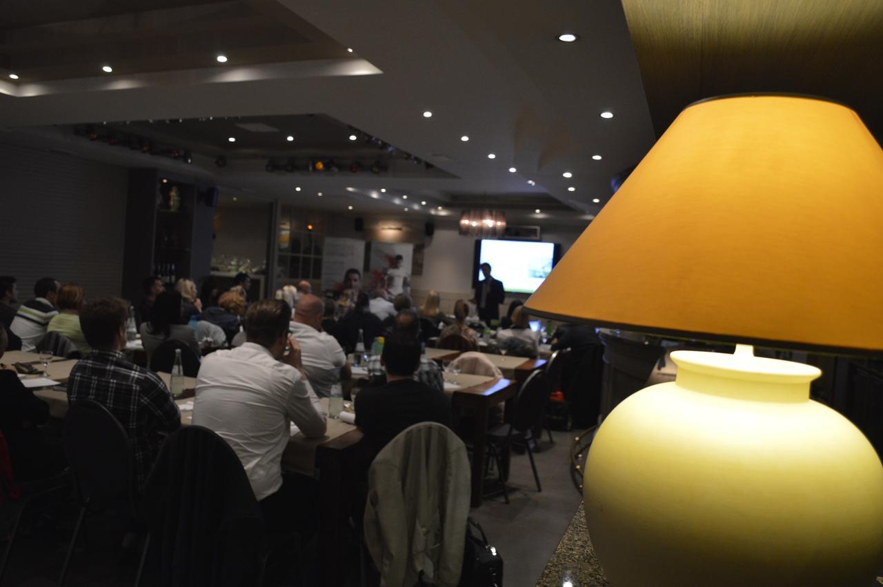 Hotel The New Fox Affligem Εξωτερικό φωτογραφία
