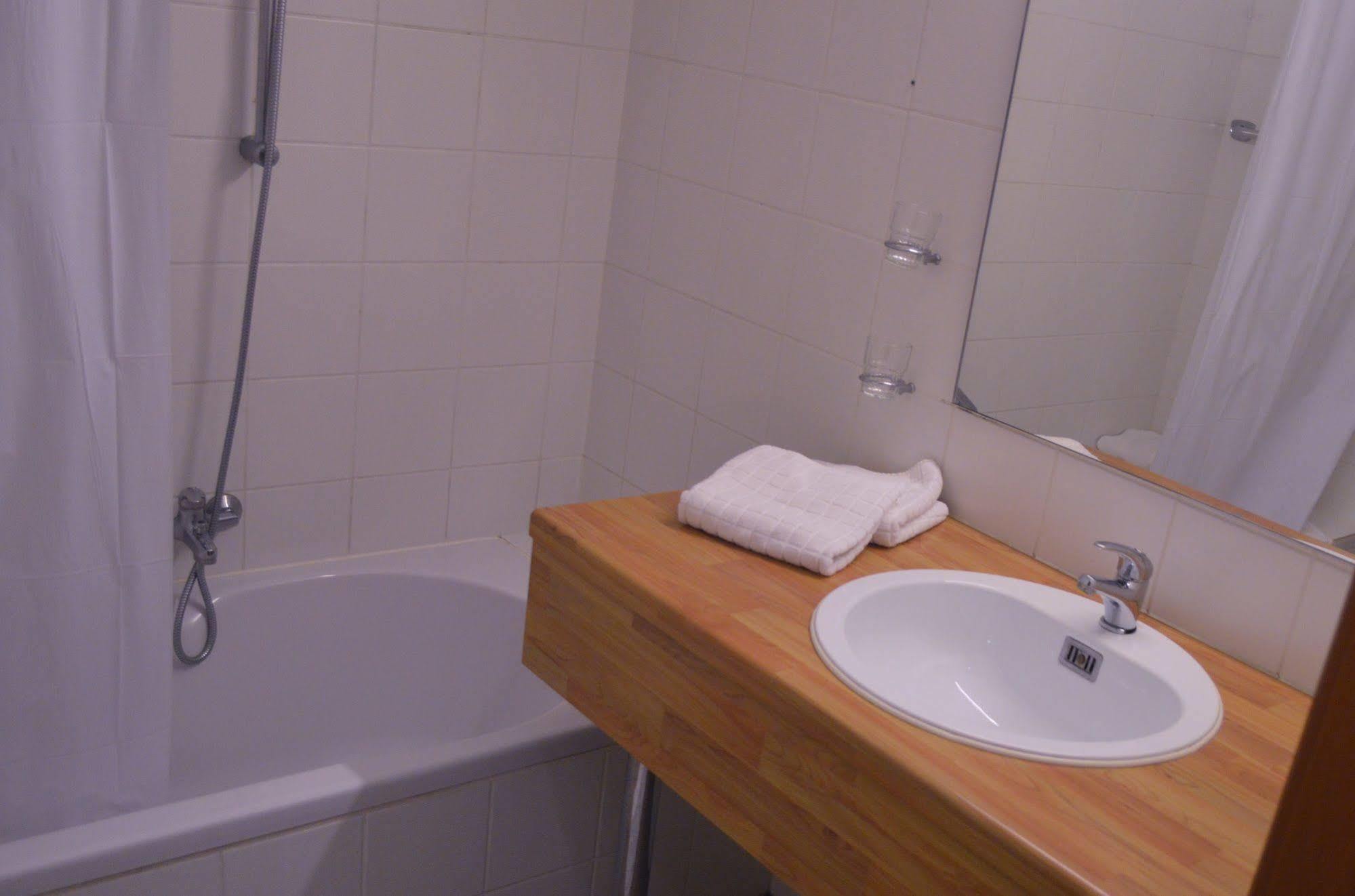 Hotel The New Fox Affligem Εξωτερικό φωτογραφία